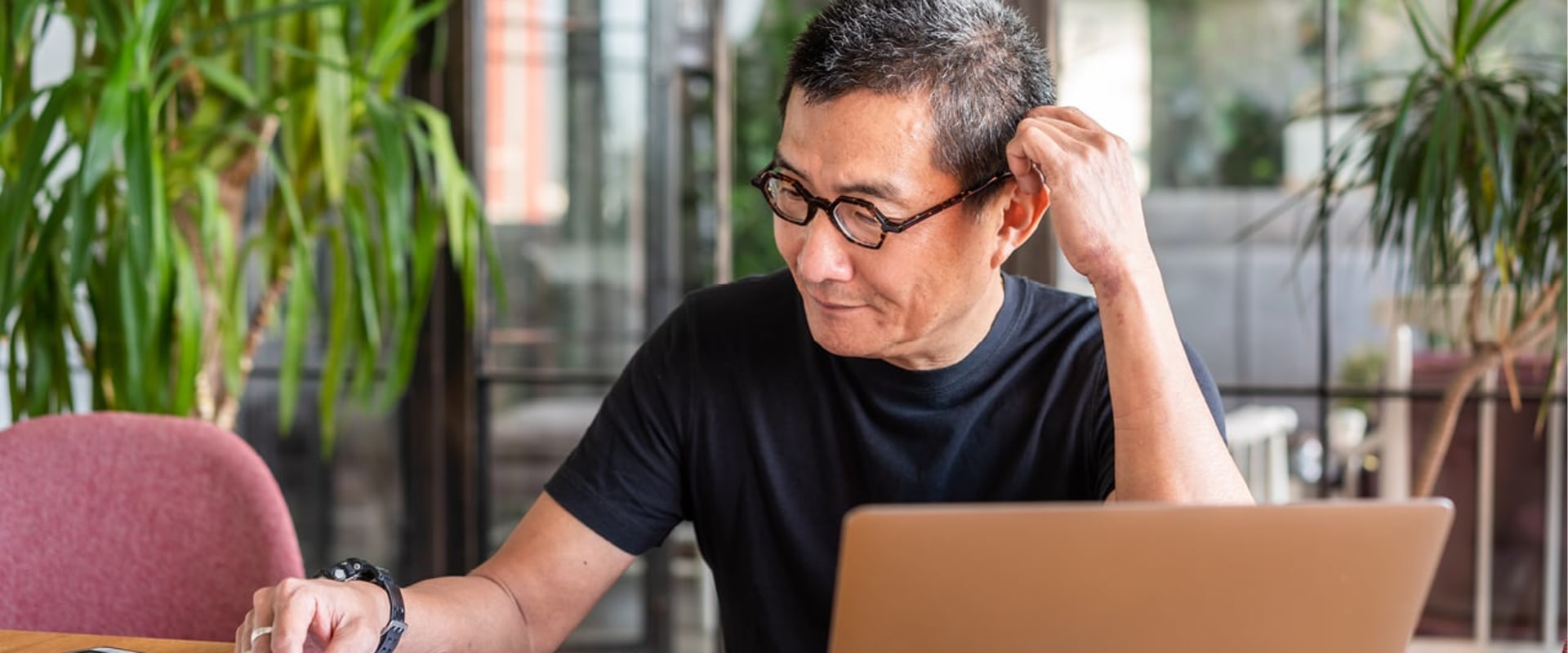 Quarterly Tax Planning: Strategies for Managing Your Finances